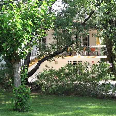 Résidence Miro, gîtes climatisés avec piscine et tennis-3